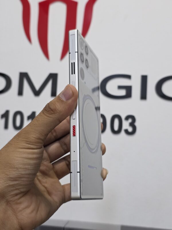 REDMAGIC 11PRO 1T