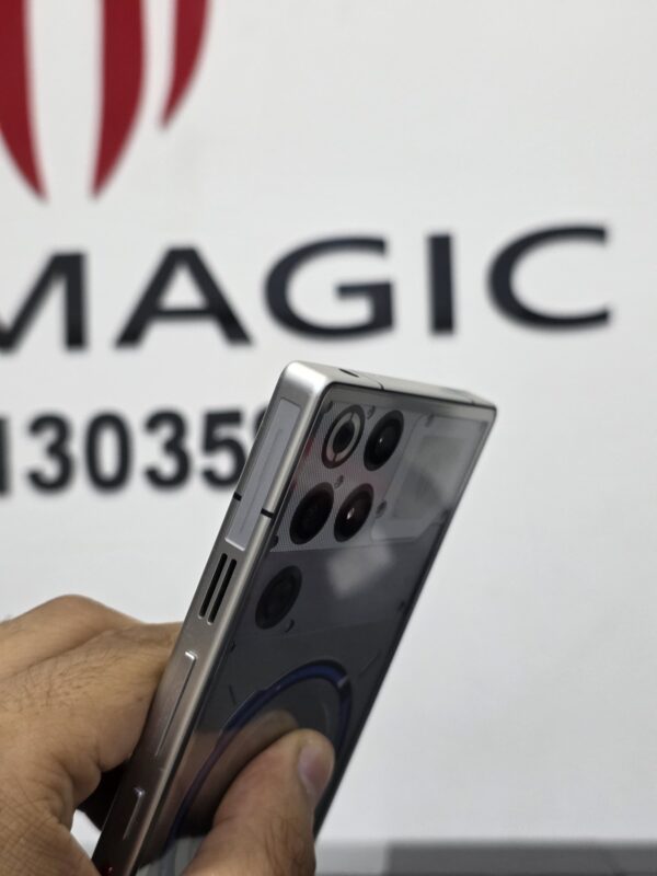 REDMAGIC 11PRO 1T